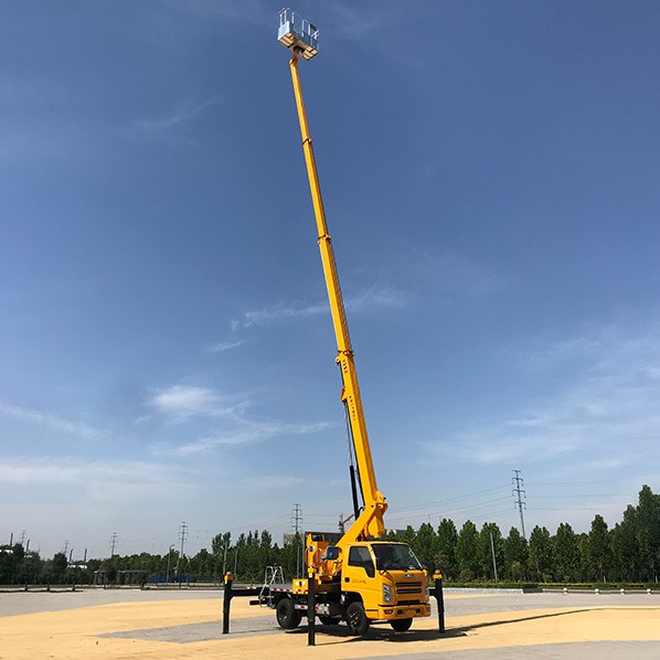 18 Meters telescopic Tuck-mounted (AWPs)